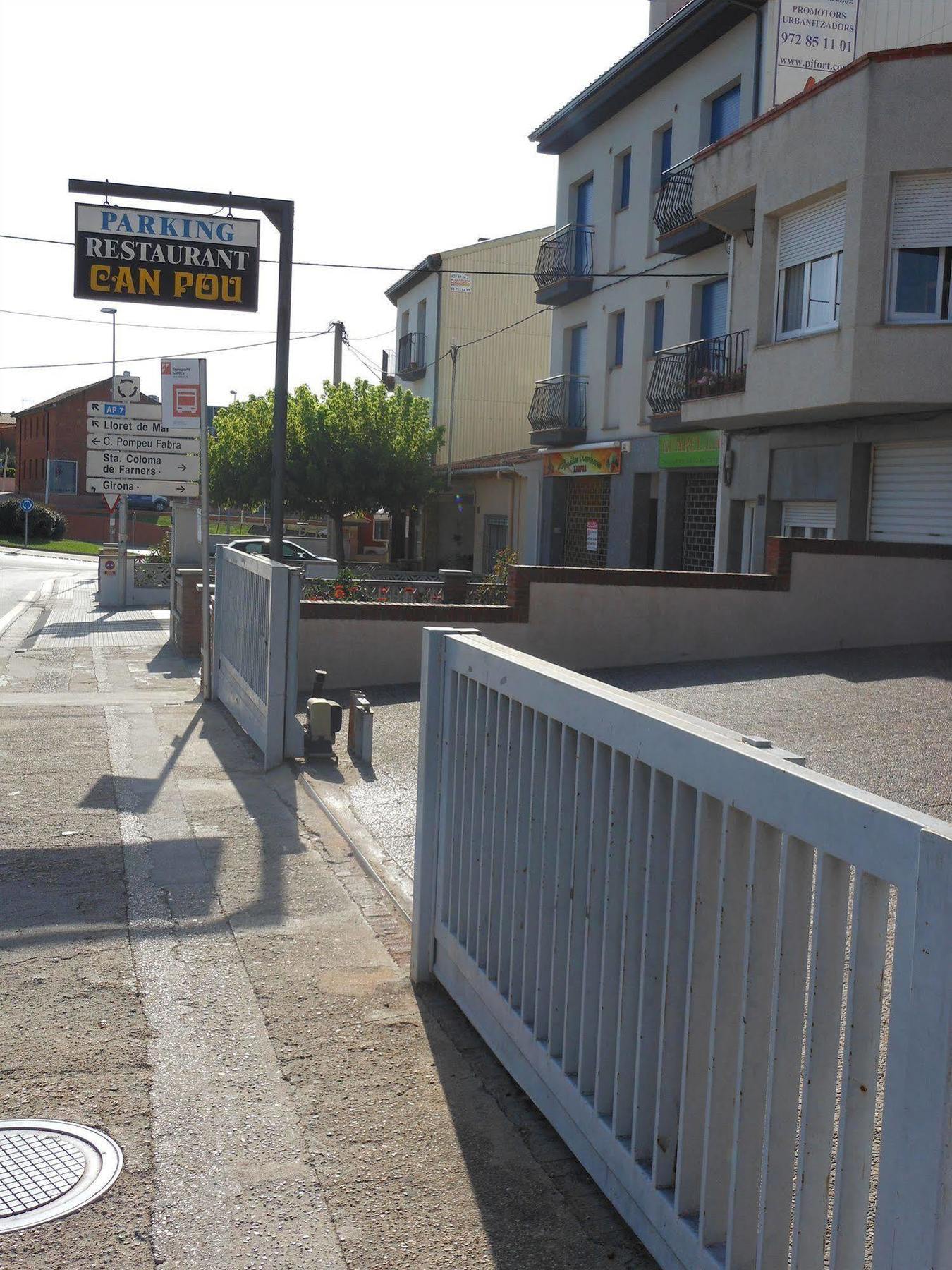 Hostal Can Pou Vidreres Exterior photo